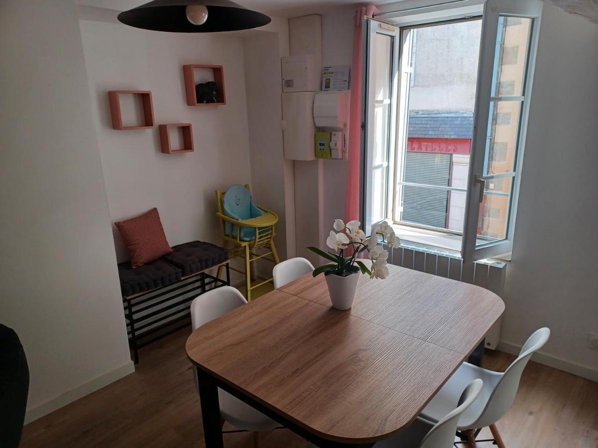 Duplex Centre Ville Ernée المظهر الخارجي الصورة
